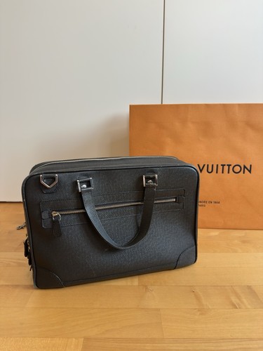 Louis vuitton taiga ardoise - taiga,