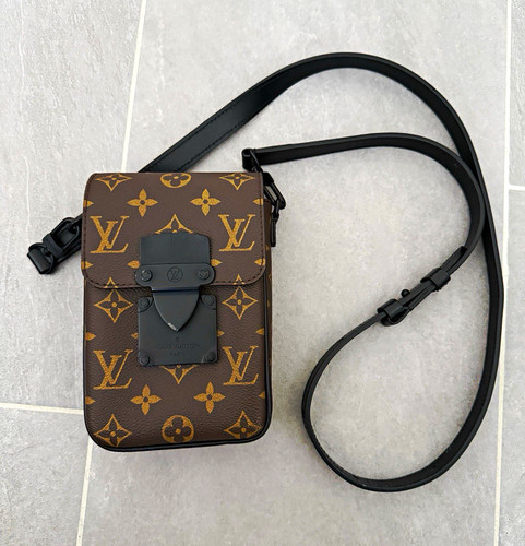 Louis vuitton monogram - louis,
