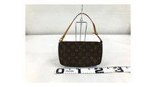 Louis Vuitton Pochette