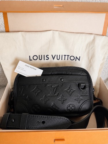 Louis vuitton alpha wearable - louis,